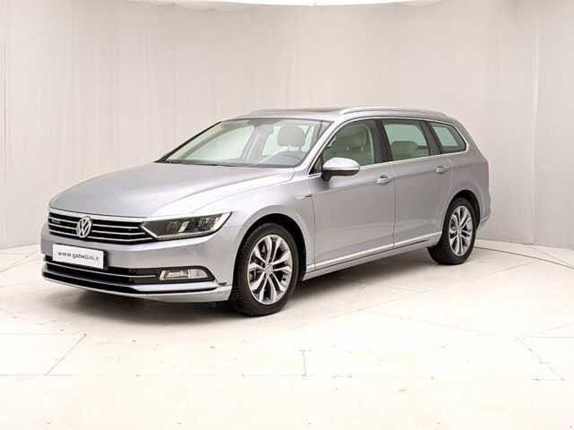 Volkswagen Passat Variant 2.0 BiTDI SCR 4MOTION DSG Executive BMT  del 2018 usata a Pesaro