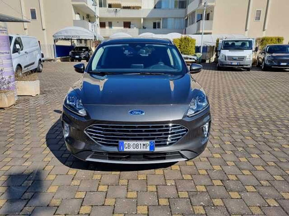 Ford Kuga usata a Bari (2)