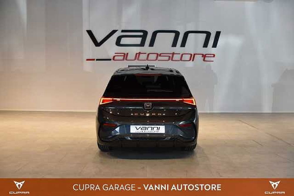 Cupra Born Born 58kWh 204CV nuova a Buttapietra (5)