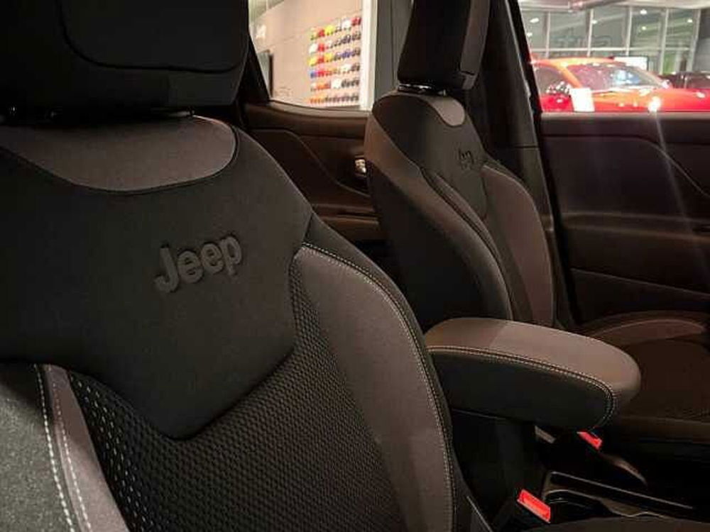 Jeep Renegade nuova a Cuneo (7)