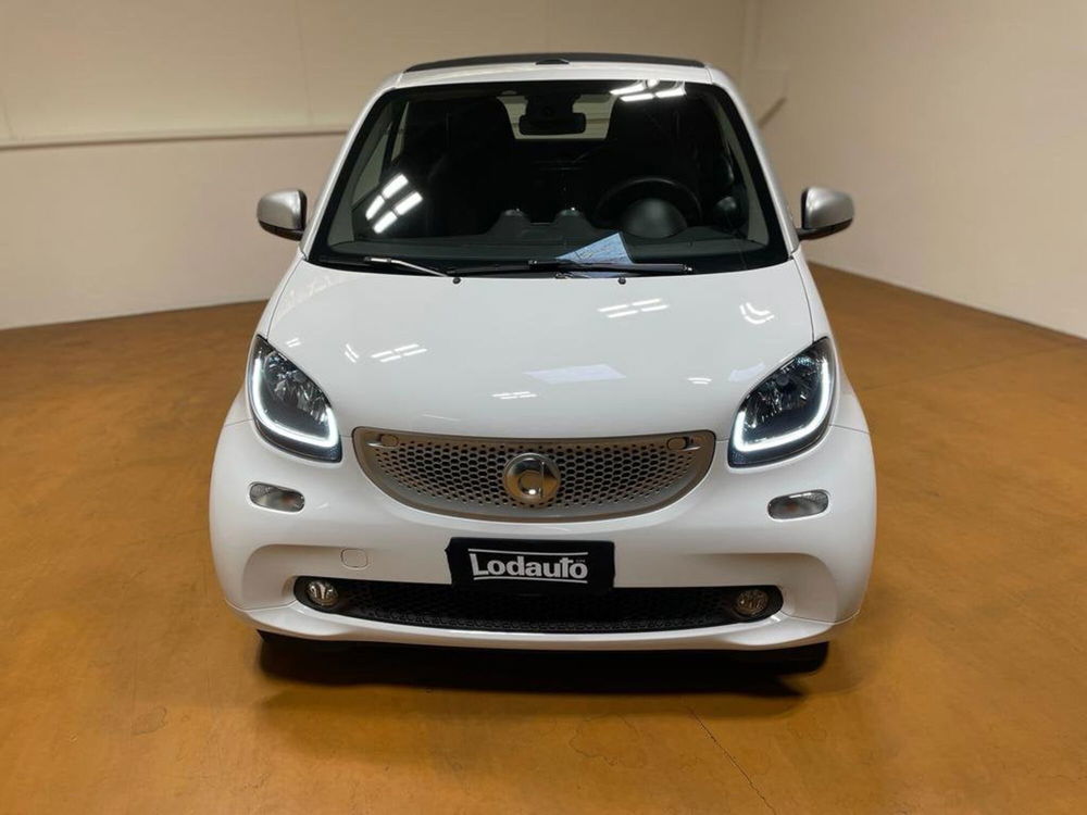 smart fortwo Cabrio 90 0.9 Turbo twinamic cabrio Passion  del 2016 usata a Bergamo (2)