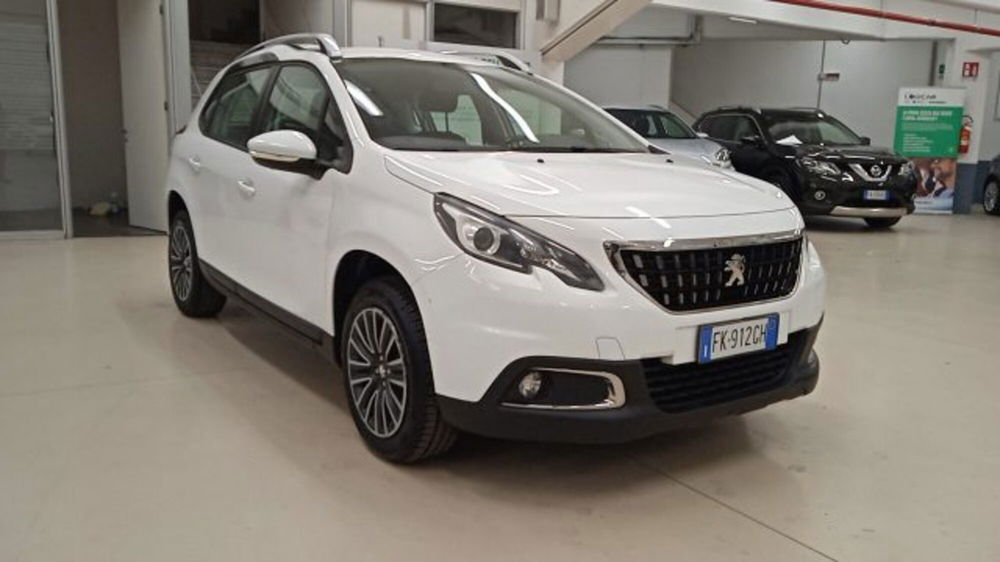 Peugeot 2008 100 Active  del 2017 usata a Torino