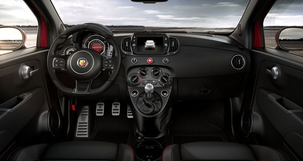 Abarth 695 695 1.4 Turbo T-Jet 180 CV  nuova a L'Aquila (4)