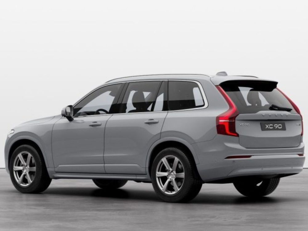 Volvo XC90 nuova a Modena (3)