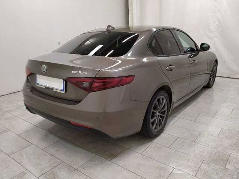 Alfa Romeo Giulia usata a Cuneo (4)