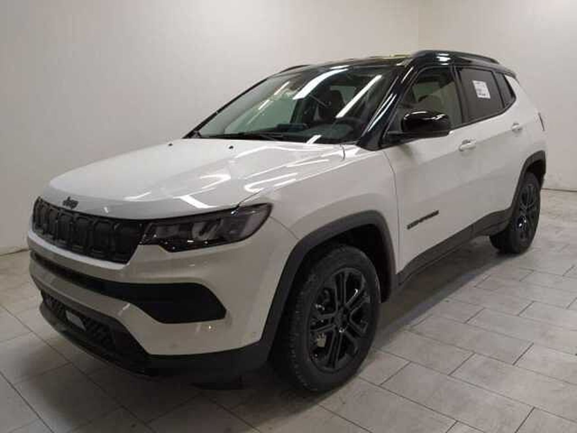 Jeep Compass 1.6 mjt Night Eagle 2wd 130cv nuova a Cuneo