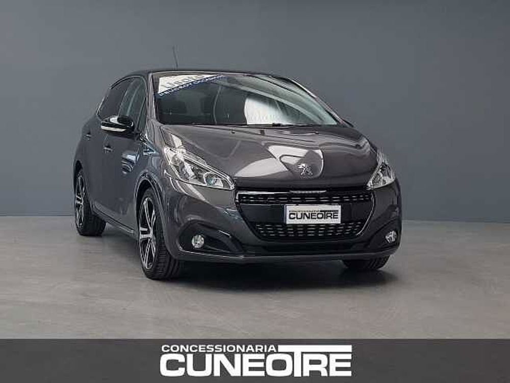 Peugeot 208 BlueHDi 100 Stop&Start 5 porte GT Line del 2018 usata a Cuneo (2)