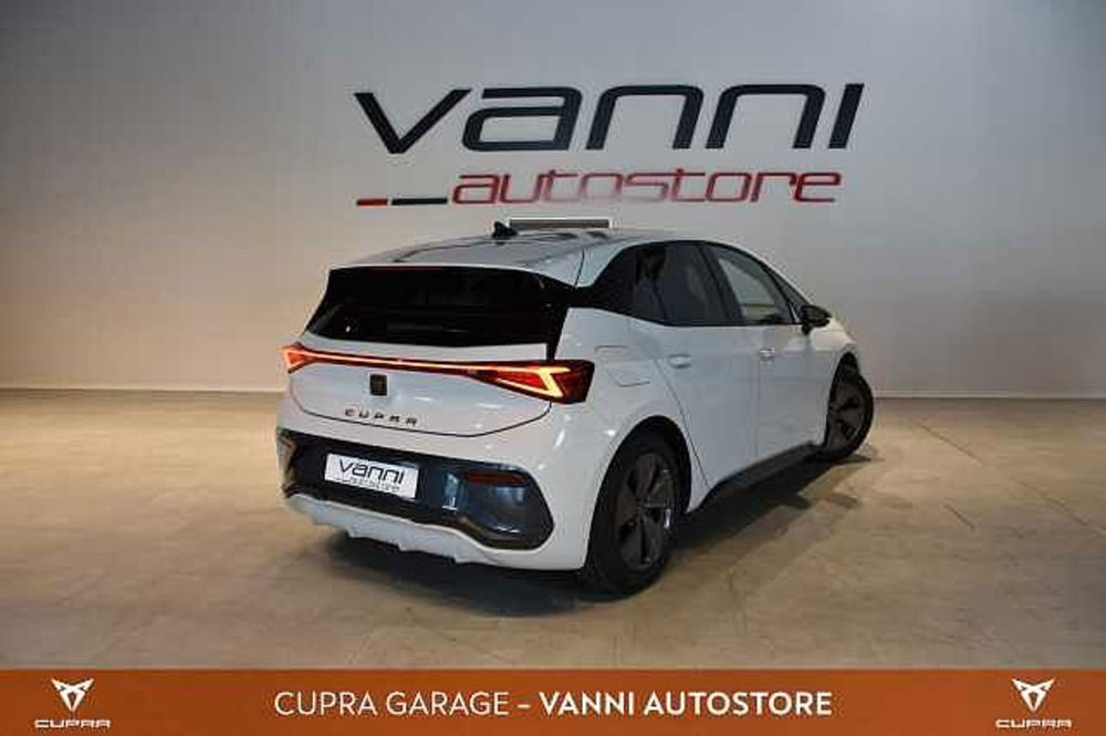 Cupra Born Born 58kWh 204CV nuova a Buttapietra (4)