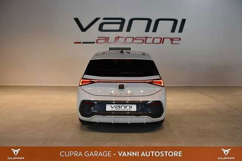 Cupra Born Born 58kWh 204CV nuova a Buttapietra (5)