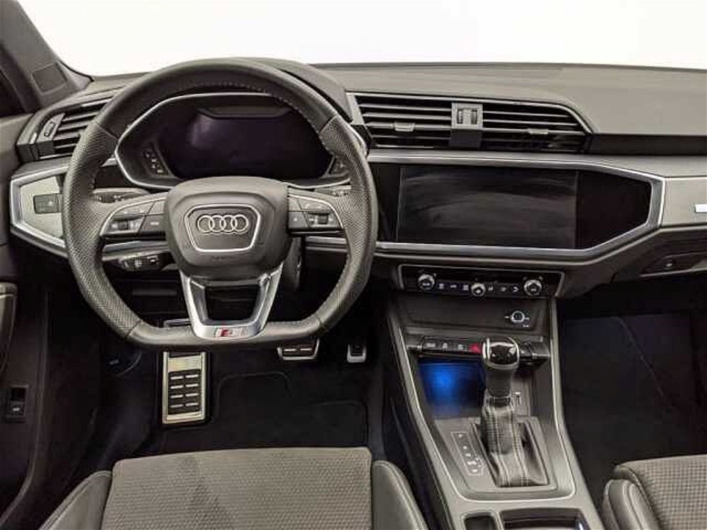 Audi Q3 2.0 TDI 150 CV del 2019 usata a Pesaro (4)