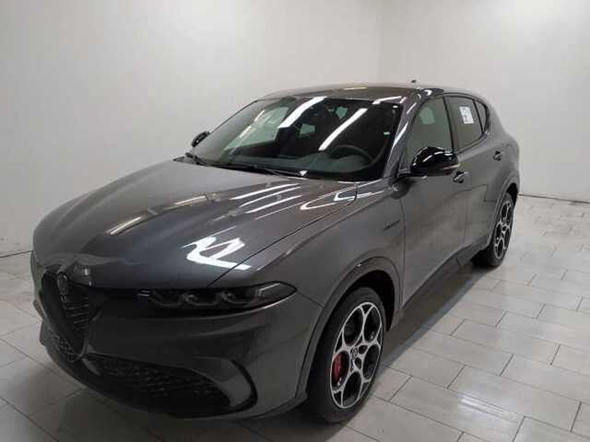 Alfa Romeo Tonale 1.3 phev Veloce Q4 280cv at6 nuova a Cuneo