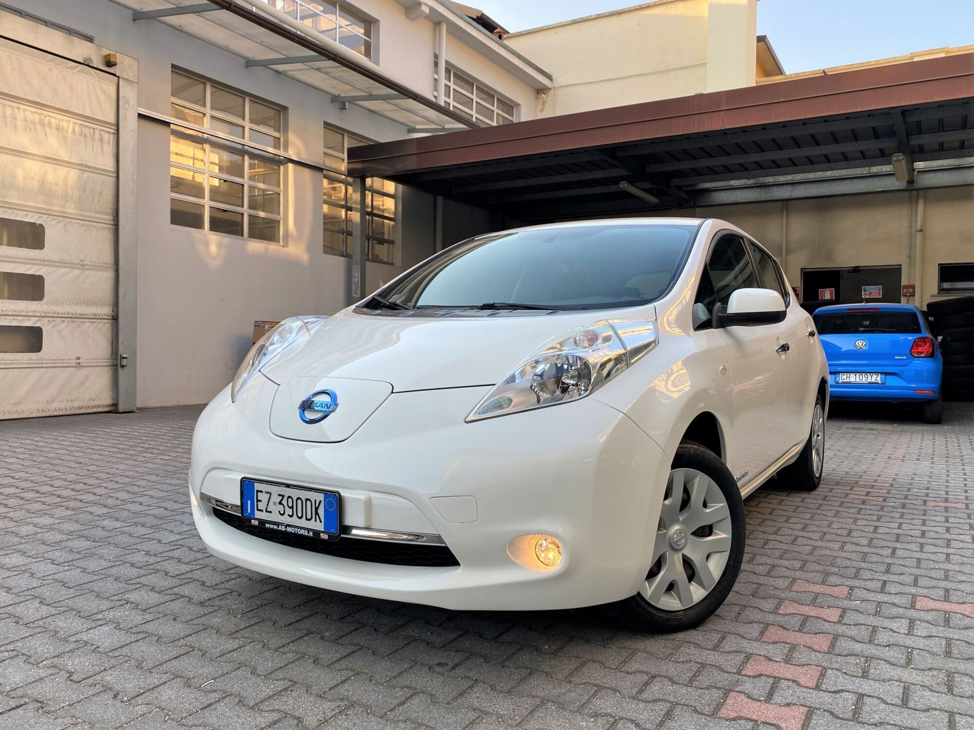 Nissan Leaf Visia  del 2015 usata a Gallarate