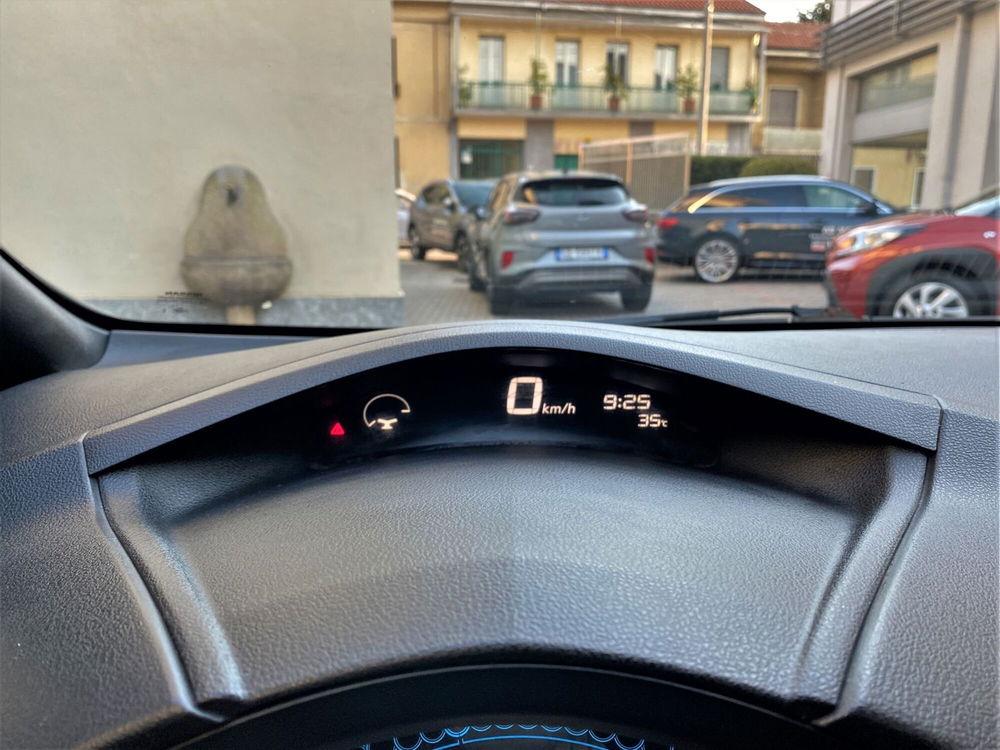 Nissan Leaf usata a Varese (16)