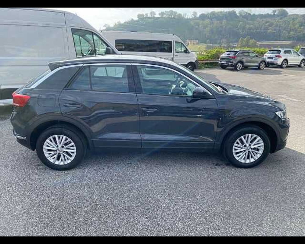 Volkswagen T-Roc 1.6 TDI SCR Business BlueMotion Technology del 2020 usata a Pozzuoli (4)