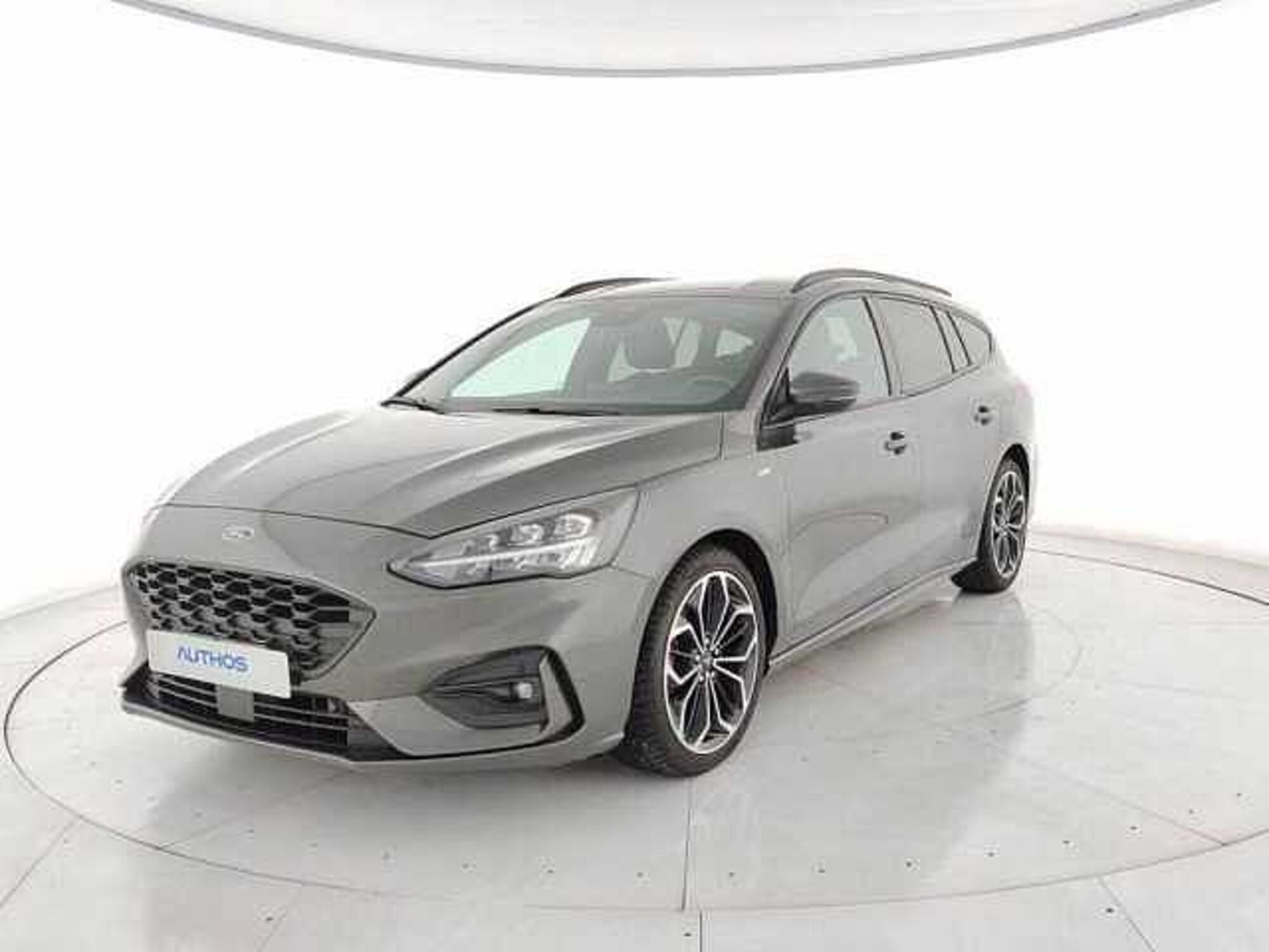 Ford Focus Station Wagon 1.5 EcoBlue 120 CV SW ST-Line  del 2020 usata a Torino