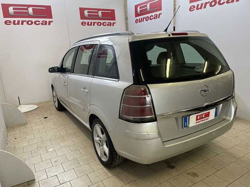 Opel Zafira usata a Napoli (6)