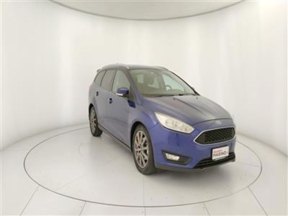 Ford Focus Station Wagon usata a Bari (11)