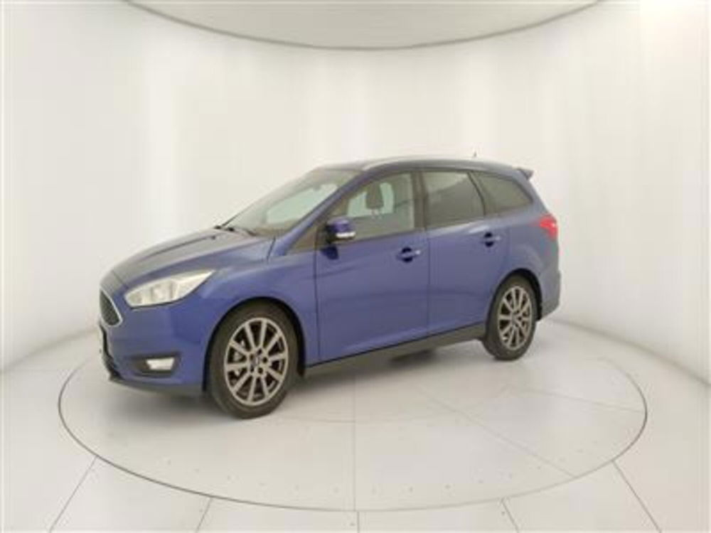 Ford Focus Station Wagon 1.5 TDCi 120 CV Start&Stop Powershift SW Business del 2016 usata a Bari (2)