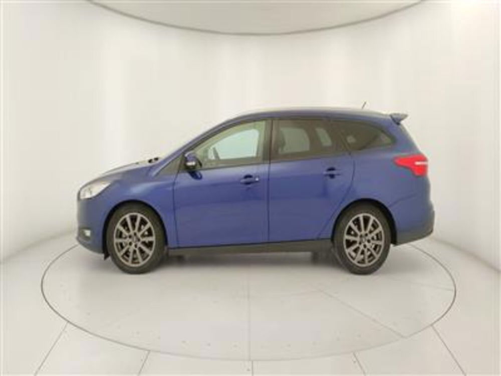 Ford Focus Station Wagon 1.5 TDCi 120 CV Start&Stop Powershift SW Business del 2016 usata a Bari (3)