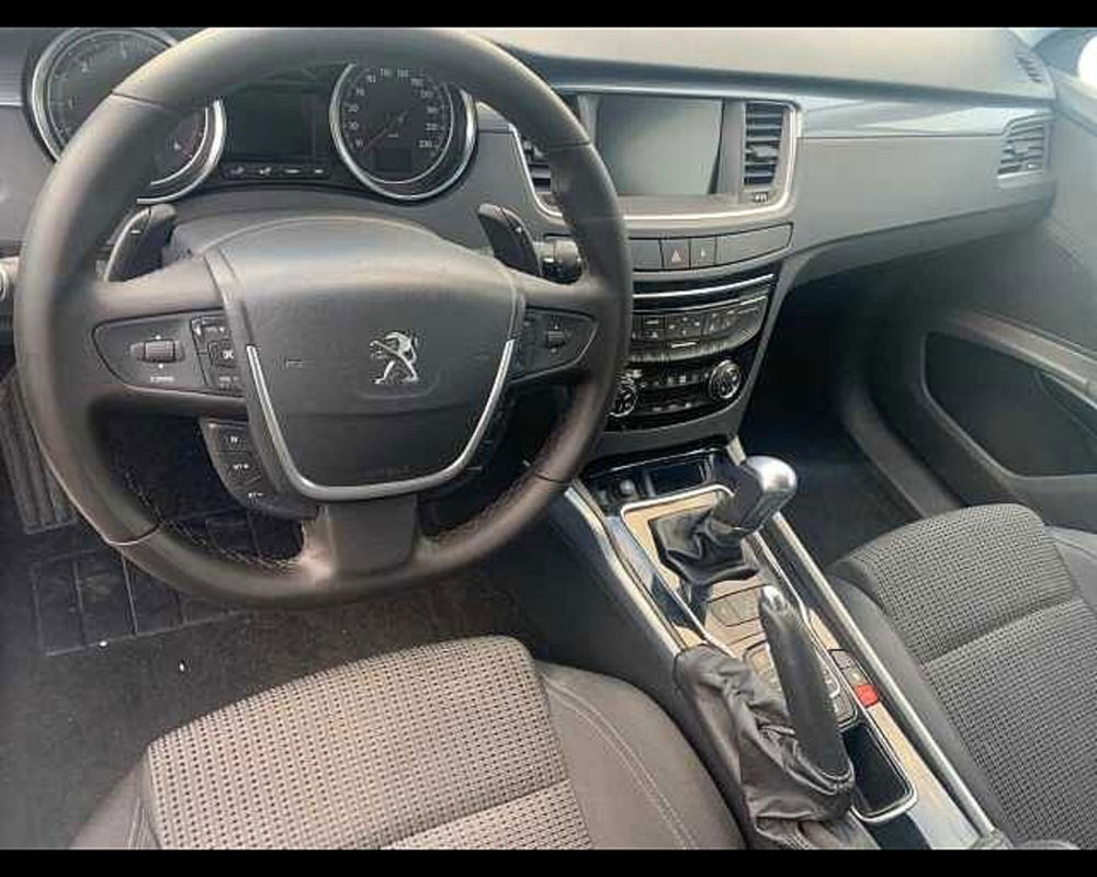 Peugeot 508 SW usata a Napoli (7)