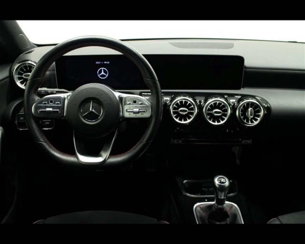 Mercedes-Benz CLA 180 d Premium  del 2020 usata a Conegliano (3)