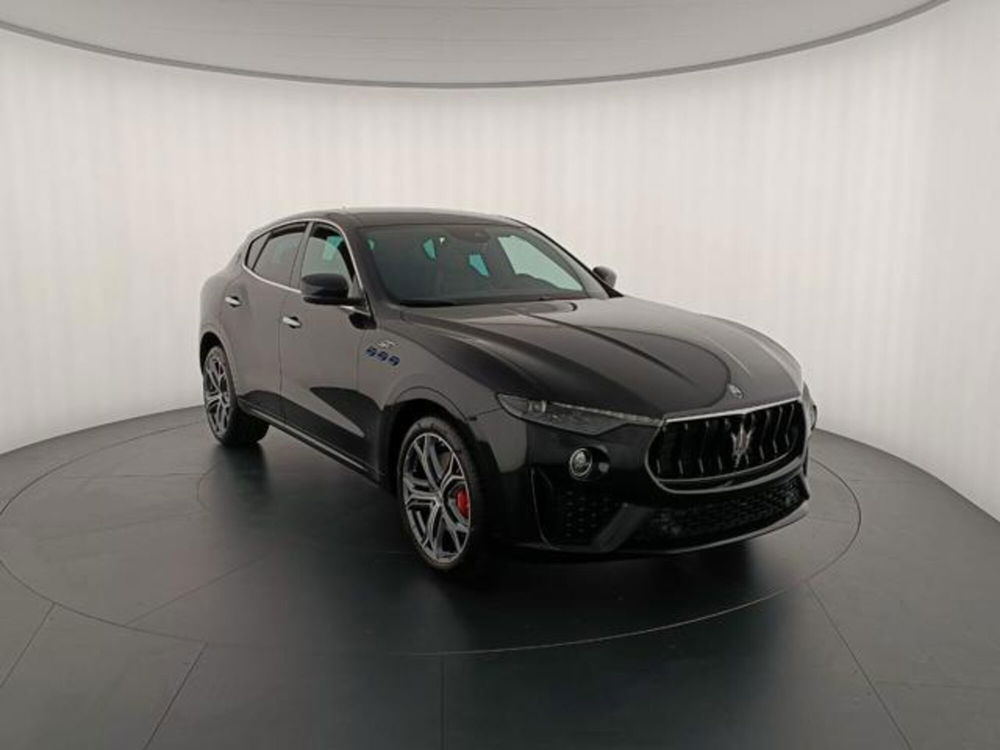 Maserati Levante Levante MHEV 330 CV AWD GT nuova a Corciano (3)