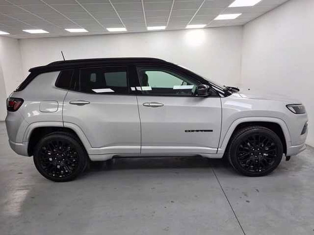 Jeep Compass nuova a Cuneo (4)