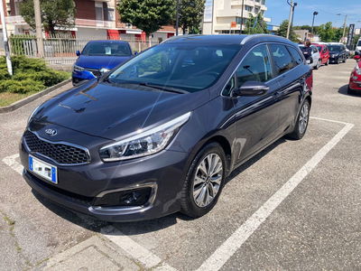 Kia cee&#039;d Sport Wagon 1.6 CRDi 136 CV DCT SW EcoDynamics Business Class del 2017 usata a Rimini