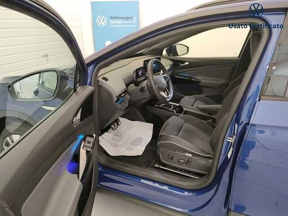 Volkswagen ID.4 nuova a Varese (11)