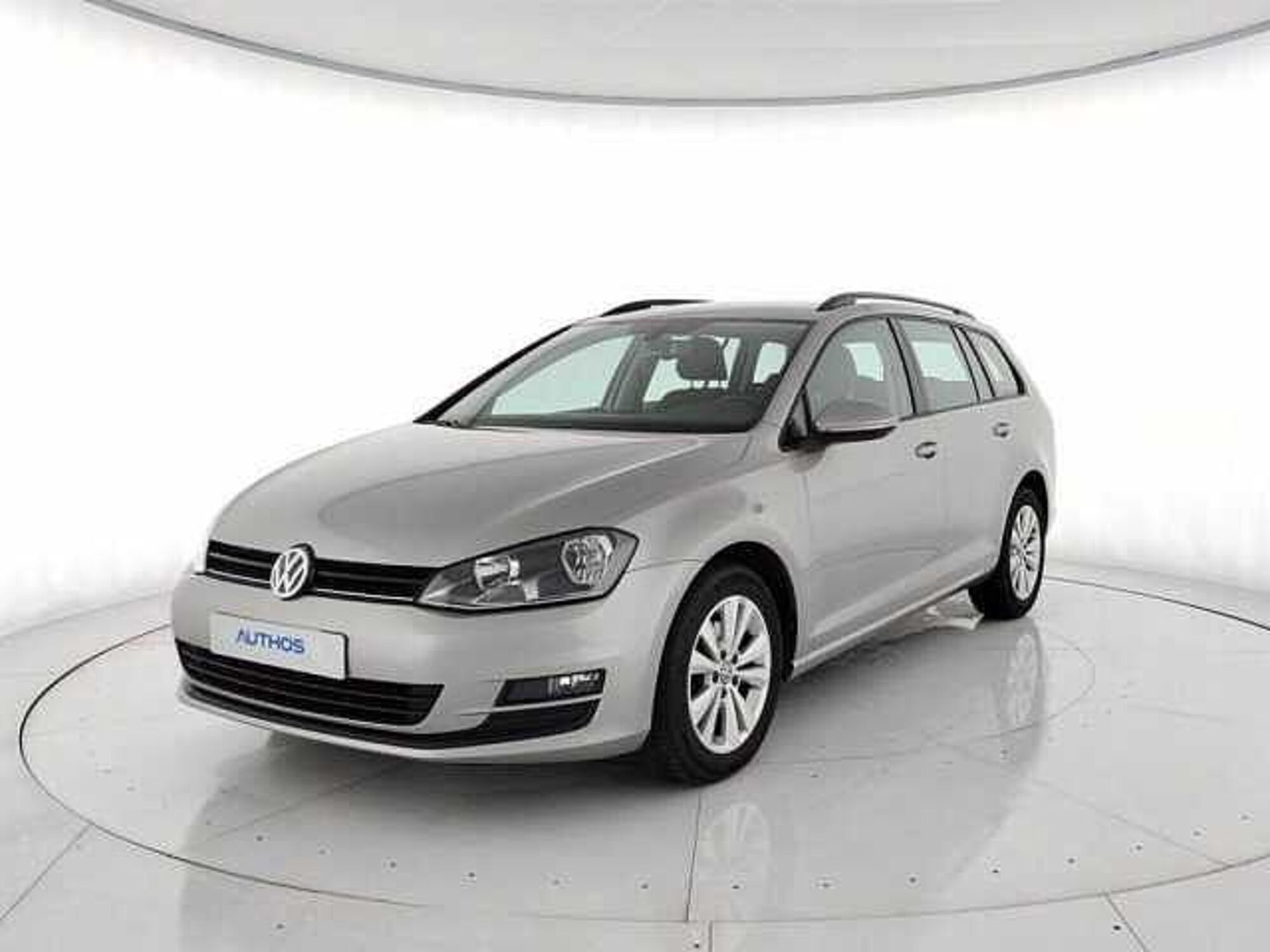 Volkswagen Golf Variant 1.6 TDI DPF Highline del 2014 usata a Torino