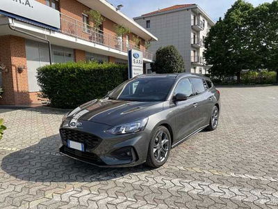 Ford Focus Station Wagon 1.5 EcoBlue 120 CV SW ST-Line  del 2019 usata a Airasca