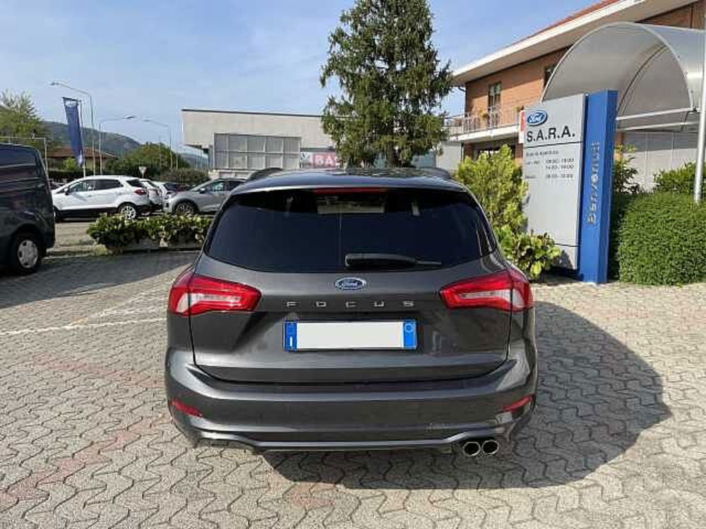 Ford Focus Station Wagon 1.5 EcoBlue 120 CV SW ST-Line  del 2019 usata a Airasca (4)