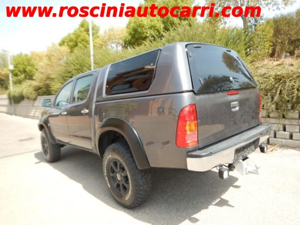 Toyota Hilux usata a Roma (7)