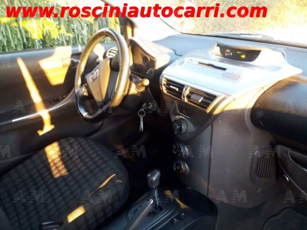 Toyota iQ usata a Roma (8)