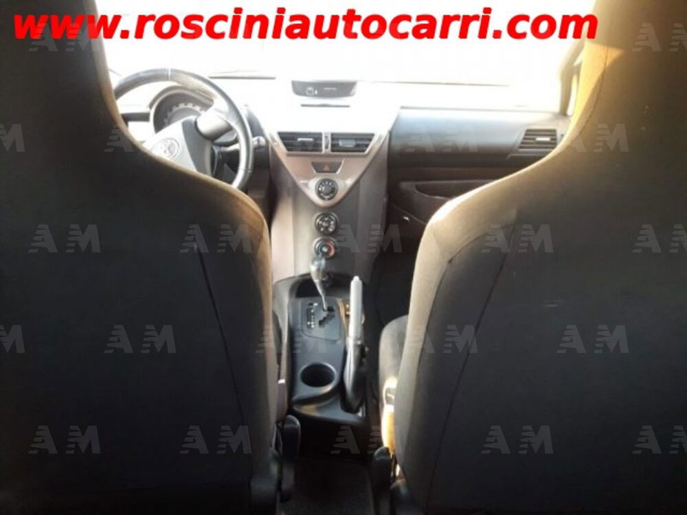 Toyota iQ usata a Roma (9)