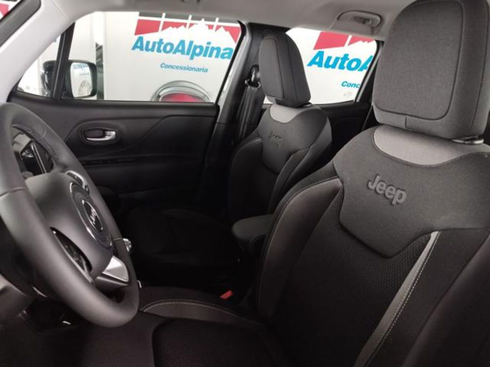 Jeep Renegade nuova a Aosta (11)