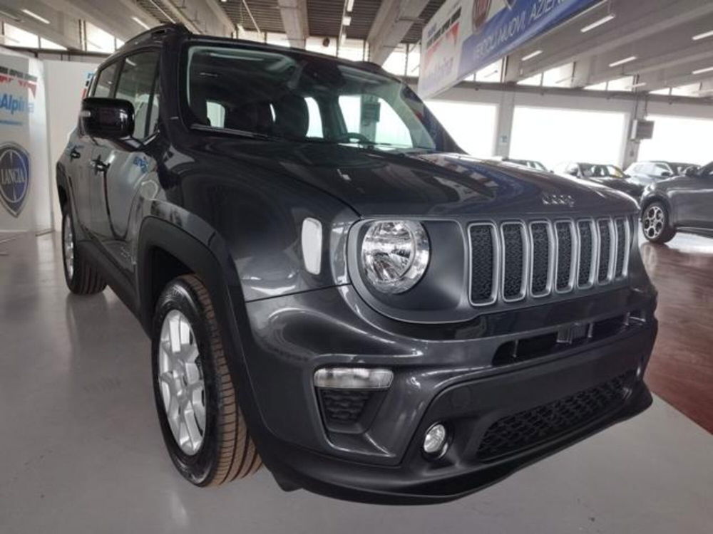 Jeep Renegade nuova a Aosta (20)