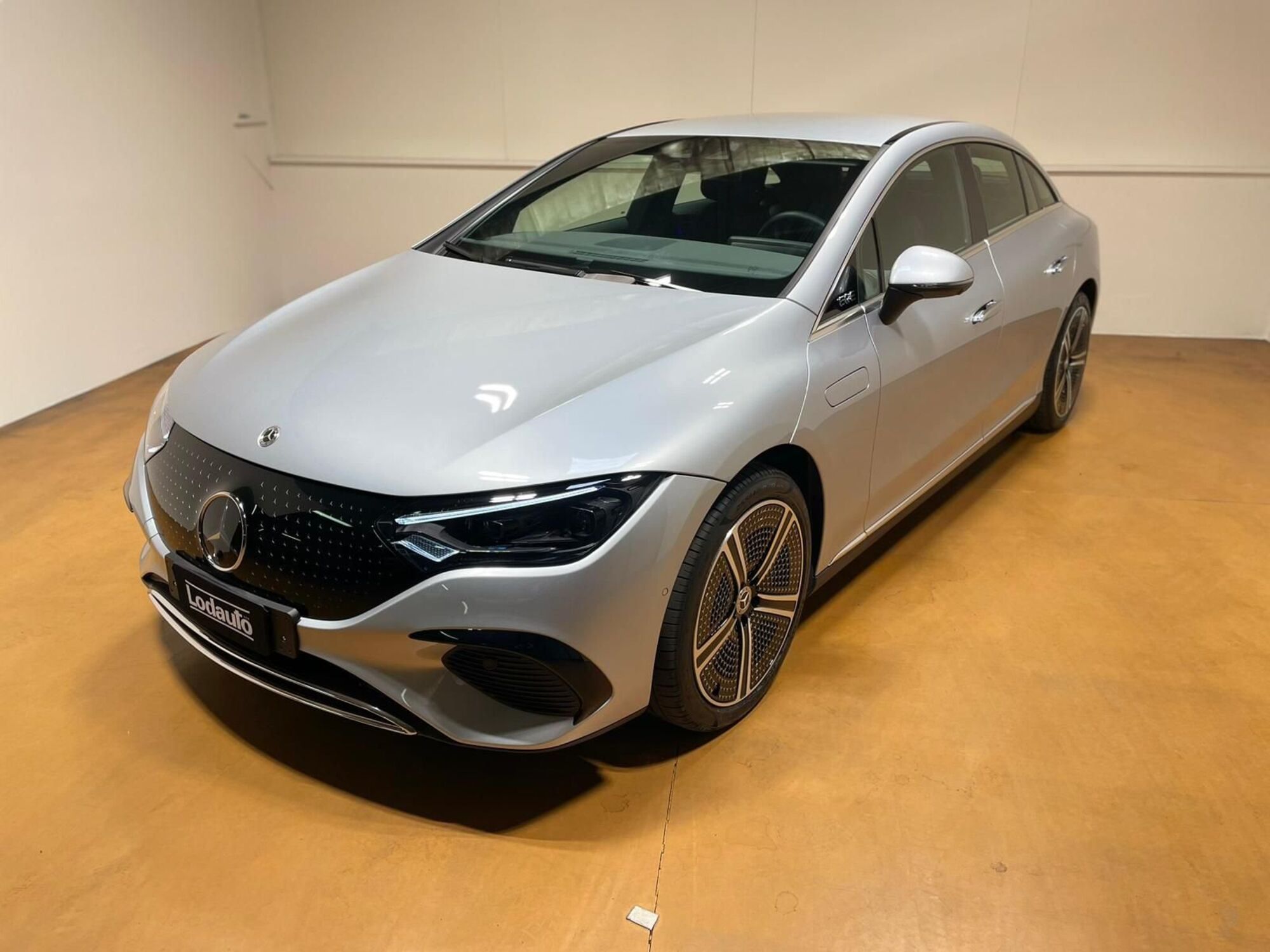 Mercedes-Benz EQE 350+ Launch Edition Premium del 2022 usata a Bergamo