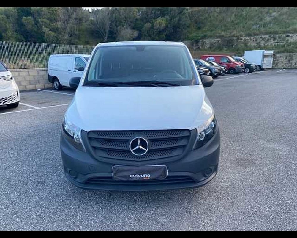 Mercedes-Benz Vito 1.6 111 CDI PC-SL Mixto Long  del 2019 usata a Pozzuoli (2)