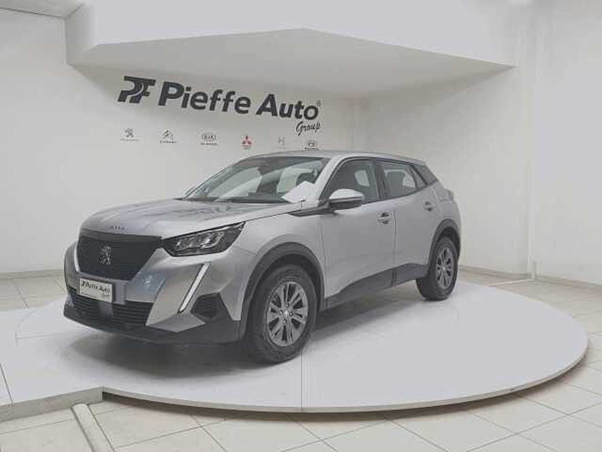 Peugeot 2008 PureTech 100 S&amp;S Active Pack  del 2021 usata a Teramo