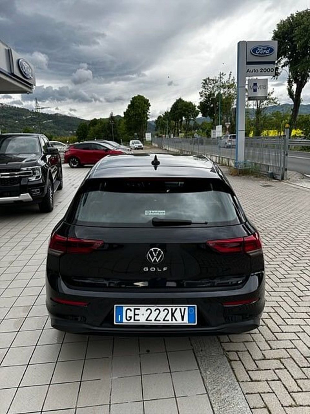 Volkswagen Golf 1.0 TSI EVO Life del 2021 usata a Beverino (4)
