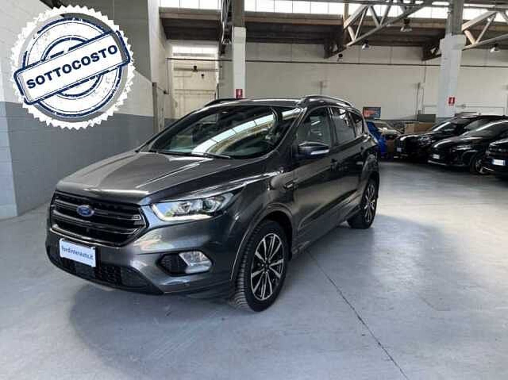 Ford Kuga 1.5 EcoBoost 120 CV S&amp;S 2WD ST-Line  del 2019 usata a Melegnano