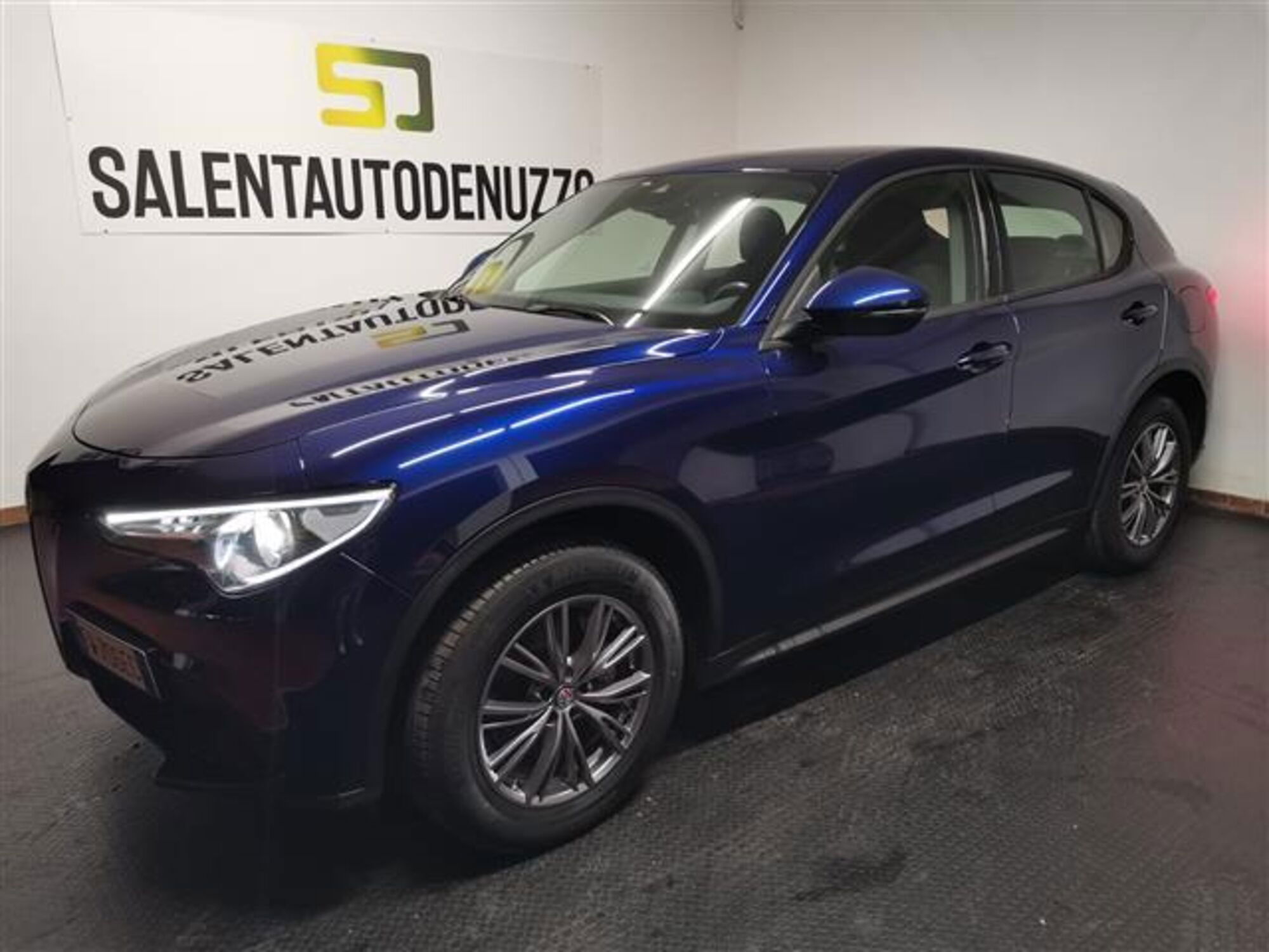 Alfa Romeo Stelvio Stelvio 2.2 Turbodiesel 190 CV AT8 Q4 Executive  del 2019 usata a Lecce