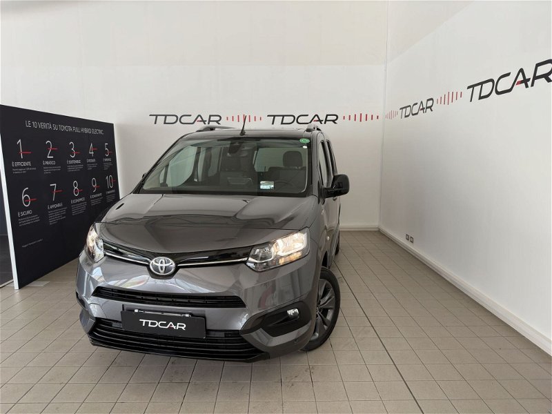 Toyota Proace City Verso Electric City Verso Electric 50kWh L1 Short D Luxury nuova a Ragusa