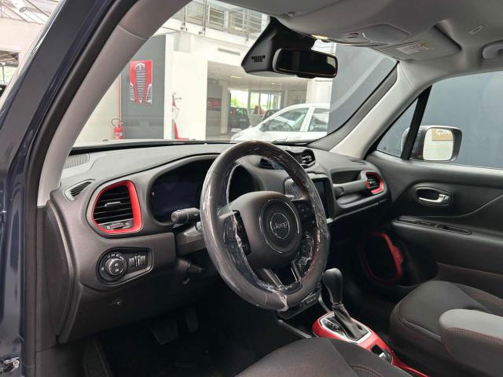 Jeep Renegade nuova a Vercelli (10)