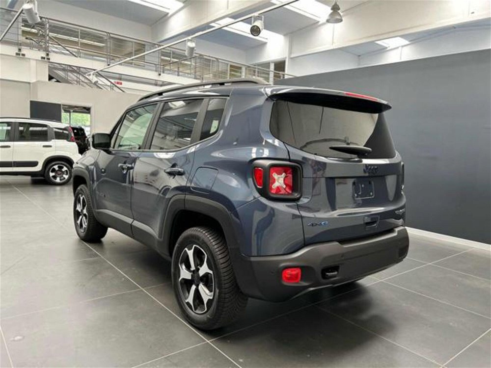 Jeep Renegade 1.3 T4 240CV PHEV 4xe AT6 Trailhawk my 21 nuova a Vercelli (4)