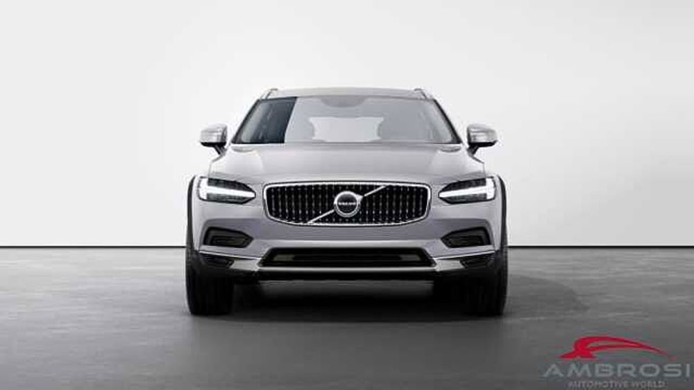 Volvo V90 Cross Country nuova a Perugia (4)