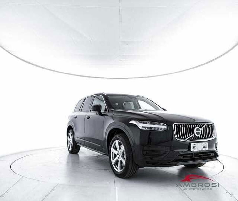 Volvo XC90 nuova a Viterbo (2)