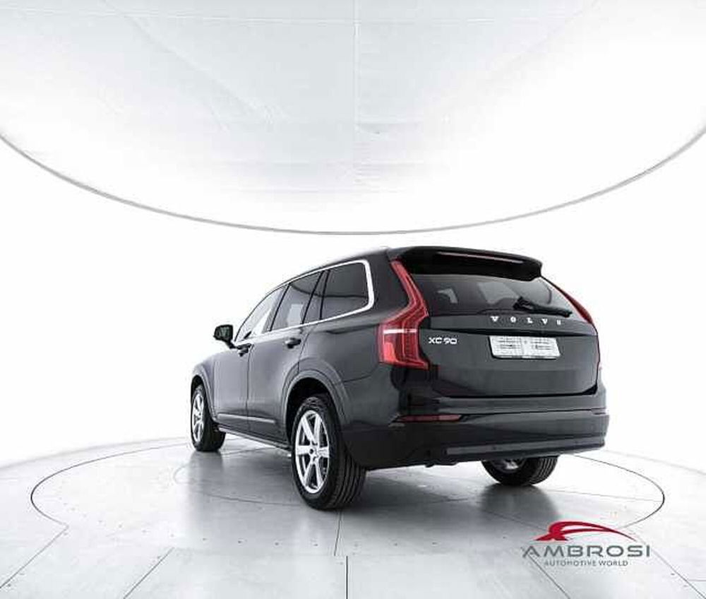 Volvo XC90 nuova a Viterbo (4)