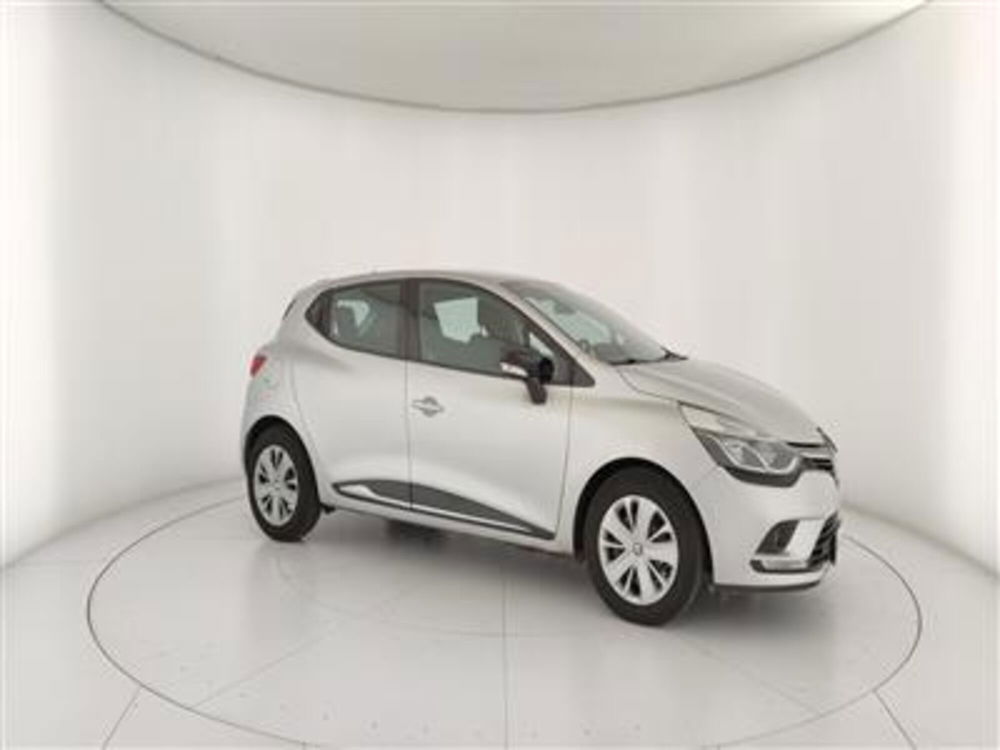 Renault Clio usata a Bari (10)